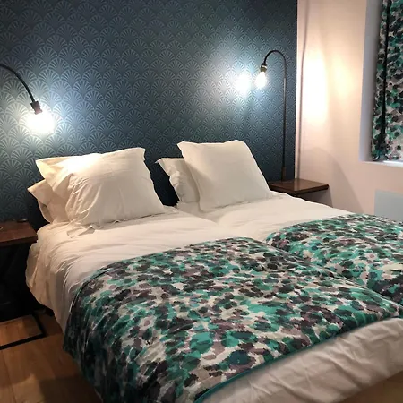 Familial Rénové Avec 3 Chambres, Cheminée Et Jardin, Proche - Fr-1-410-332 * Le Mans