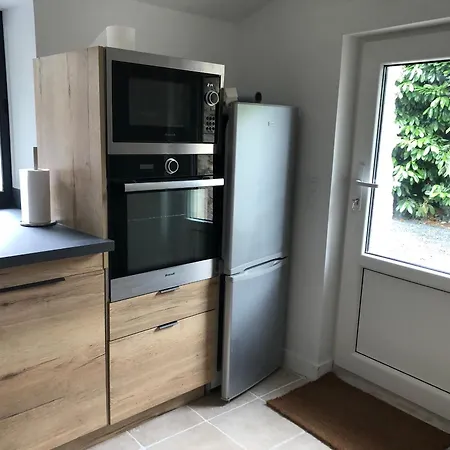 Familial Rénové Avec 3 Chambres, Cheminée Et Jardin, Proche - Fr-1-410-332 Сasa de vacaciones *