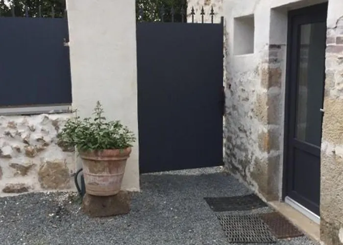 Ferienhaus Familial Renove Avec 3 Chambres, Cheminee Et Jardin, Proche - Fr-1-410-332 *